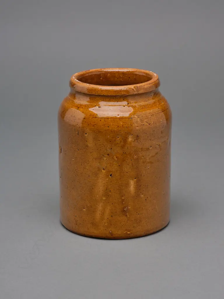 New Zealand stoneware jar, c.1900 Image 1++